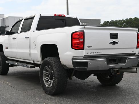 Used 2019 Chevrolet Silverado 2500 LTZ w/ Duramax Plus Package image 11