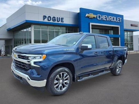 Used 2023 Chevrolet Silverado 1500 LT AWD/4WD image 4