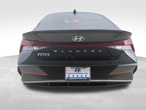 New 2026 Hyundai Elantra SEL Sport Premium FWD image 5