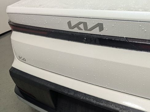 New 2026 Kia K4 LXS image 8