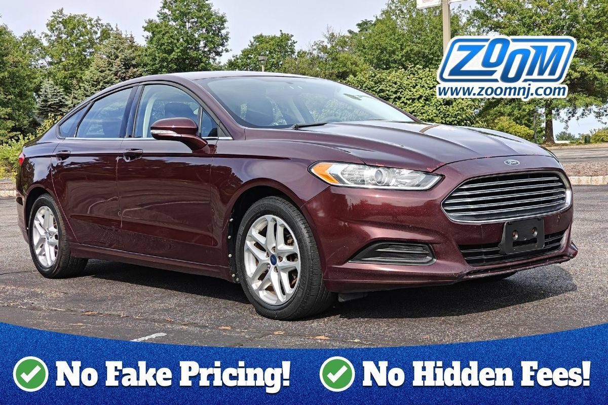Used 2013 Ford Fusion SE FWD image 1