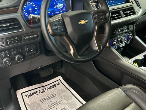 Used 2024 Chevrolet Suburban High Country AWD/4WD image 10