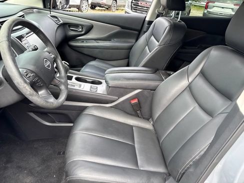 Certified 2023 Nissan Murano SV w/ SV Midnight Edition Package AWD/4WD image 9