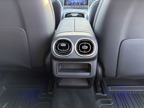 New 2026 Mercedes-Benz GLC 300 4MATIC image 23