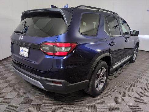 Certified 2025 Honda Pilot EX-L image 9