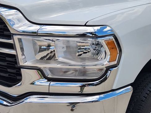 Used 2024 RAM 3500 SLT w/ Quick Order Package 2YG SLT AWD/4WD image 9