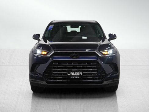 Used 2024 Toyota Grand Highlander XLE image 8