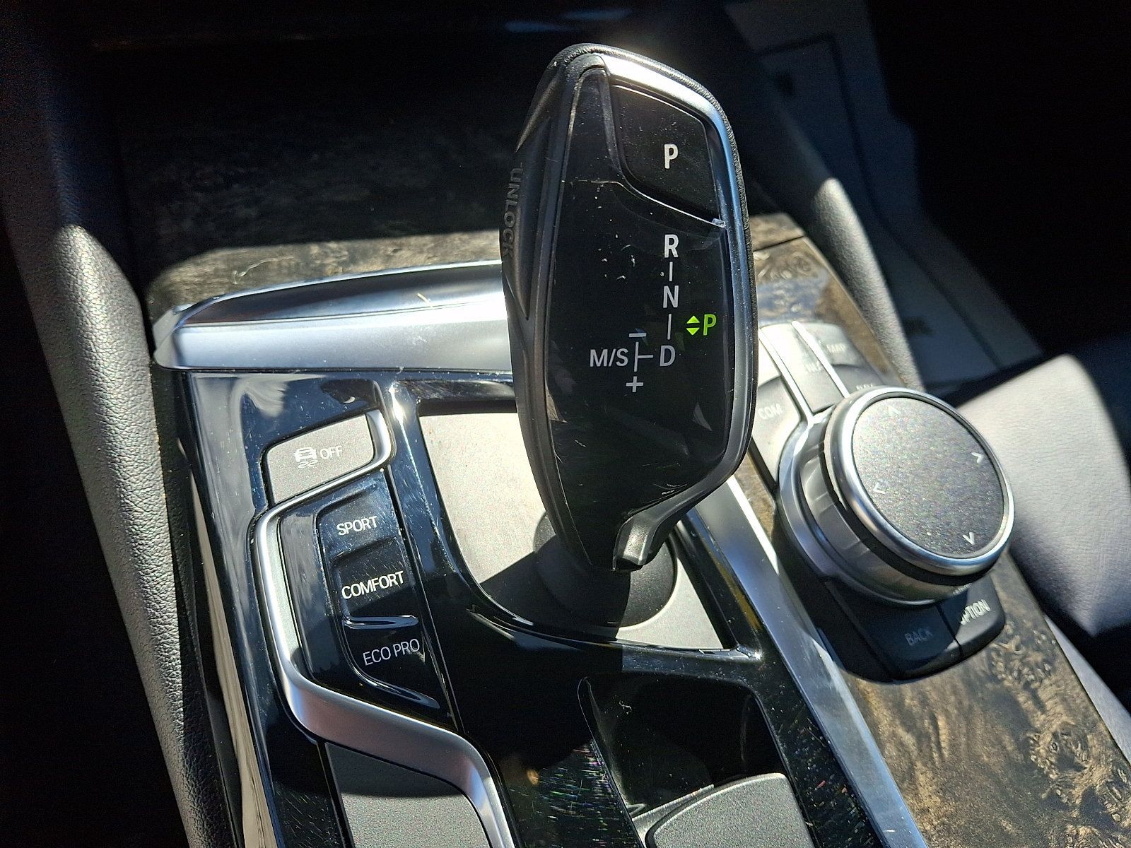 Used 2018 BMW 530i xDrive AWD/4WD image 15