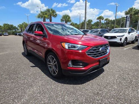 Used 2020 Ford Edge Titanium FWD image 2