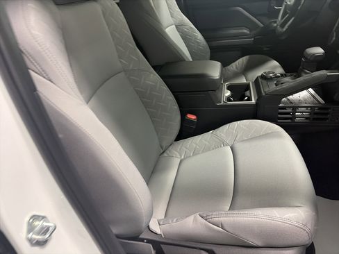 New 2026 Toyota Tacoma SR5 image 34