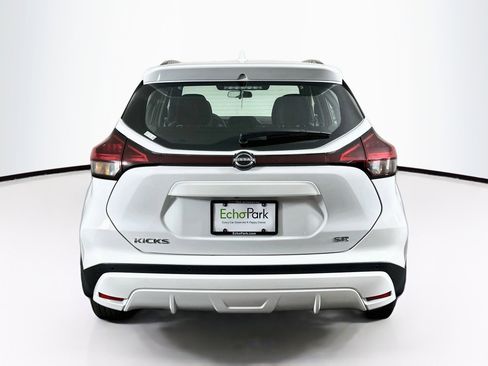 Used 2024 Nissan Kicks SR FWD image 30