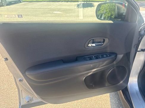 Used 2019 Honda HR-V Sport image 20