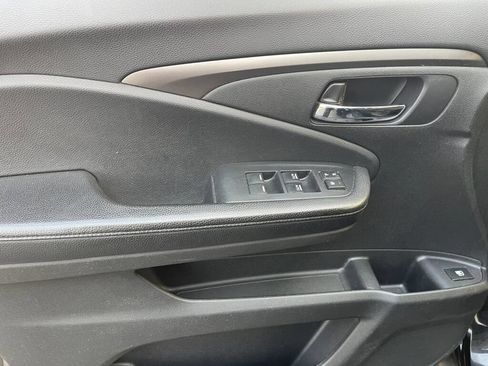 Certified 2019 Honda Passport Sport image 8