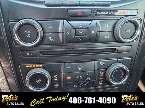 Used 2017 Ford Explorer XLT AWD/4WD image 29