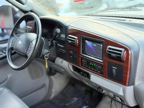 Used 2005 Ford F250 Lariat AWD/4WD image 15