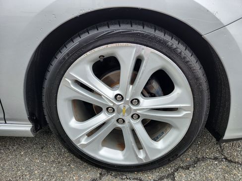 Used 2016 Chevrolet Cruze Premier FWD image 7