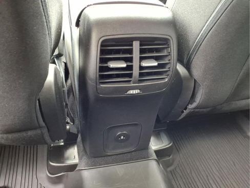 Used 2023 Ford Escape Active AWD/4WD image 10