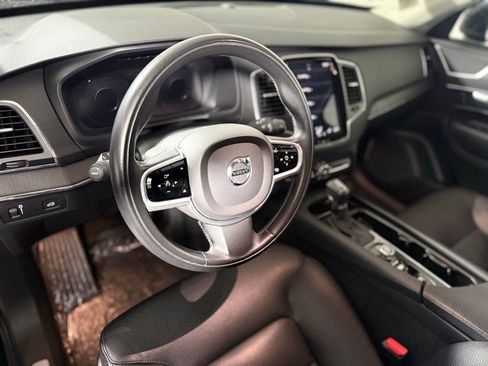 Used 2020 Volvo XC90 T6 Momentum w/ Protection Package Premier AWD/4WD image 18