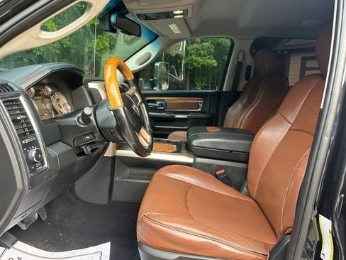 Used 2018 RAM 3500 Laramie Longhorn AWD/4WD image 17