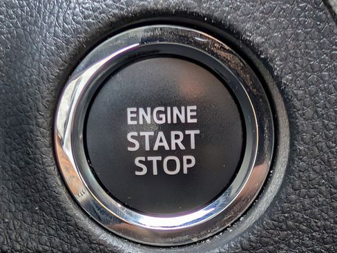 Used 2023 Toyota RAV4 Limited image 26