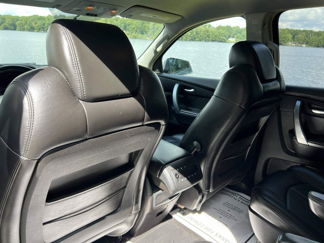 Used 2008 GMC Acadia SLT w/ Convenience Package FWD image 21