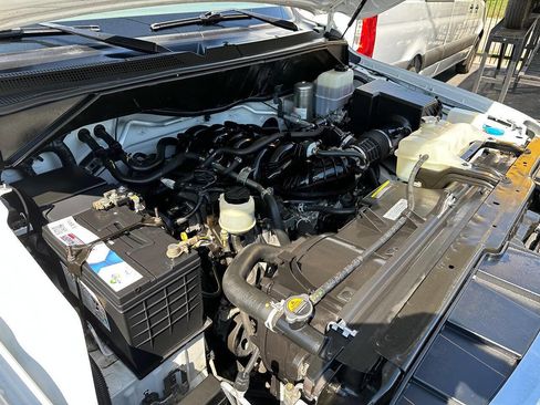 Used 2021 Nissan NV 3500 SV image 23