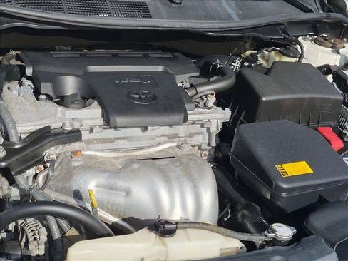 Used 2015 Toyota Camry SE FWD image 21