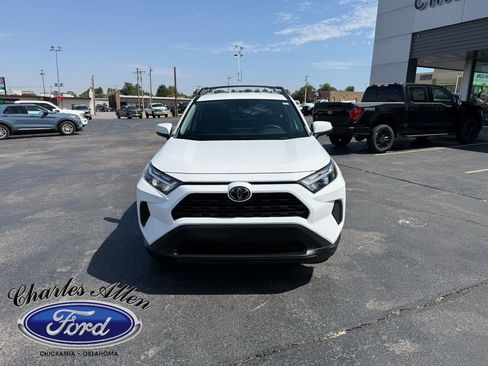 Used 2023 Toyota RAV4 XLE AWD/4WD image 8
