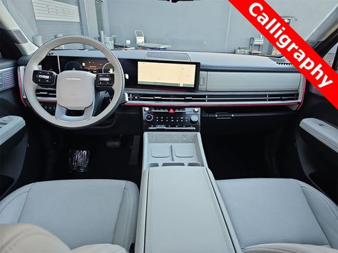 Used 2025 Hyundai Santa Fe Calligraphy image 14