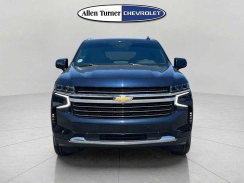 Used 2023 Chevrolet Tahoe LT w/ Luxury Package RWD image 2