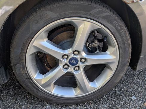 Used 2014 Ford Fusion SE w/ Equipment Group 201A FWD image 20