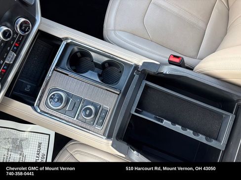 Used 2024 Ford Expedition Limited image 24