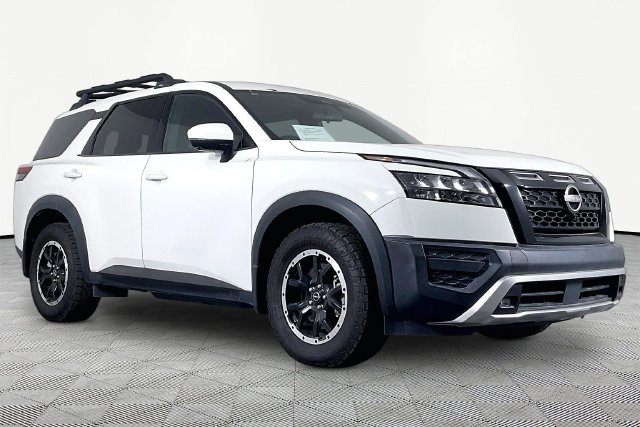 Used 2023 Nissan Pathfinder Rock Creek AWD/4WD image 2