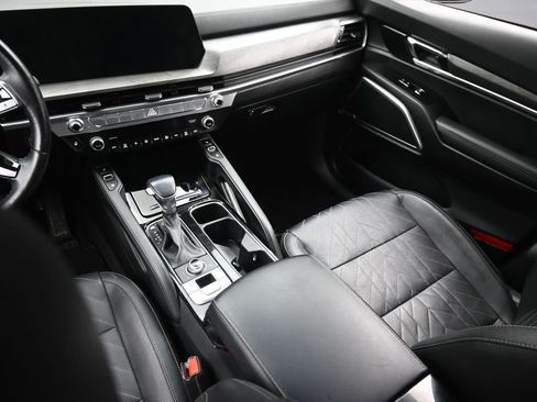 Used 2024 Kia Telluride EX X-Line AWD/4WD image 16