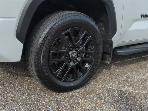Used 2025 Toyota Tundra Platinum image 9