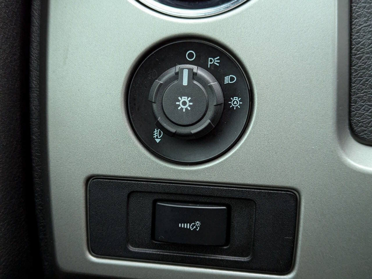 Used 2013 Ford F150 FX4 w/ Luxury Equipment Group AWD/4WD image 27