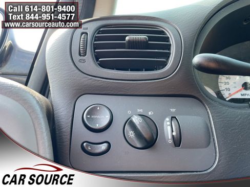 Used 2005 Dodge Grand Caravan SXT image 21