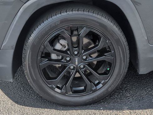 Used 2021 GMC Terrain SLT w/ Elevation Edition FWD image 11