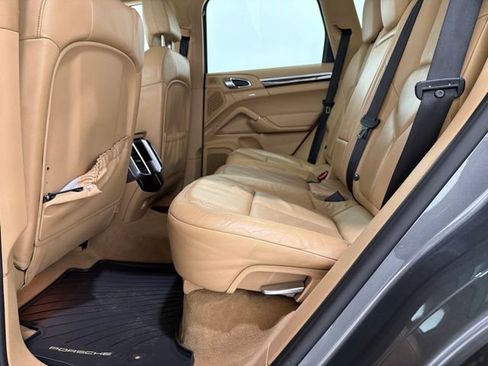Used 2014 Porsche Cayenne Diesel AWD/4WD image 17