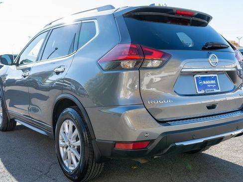 Used 2019 Nissan Rogue SV image 8