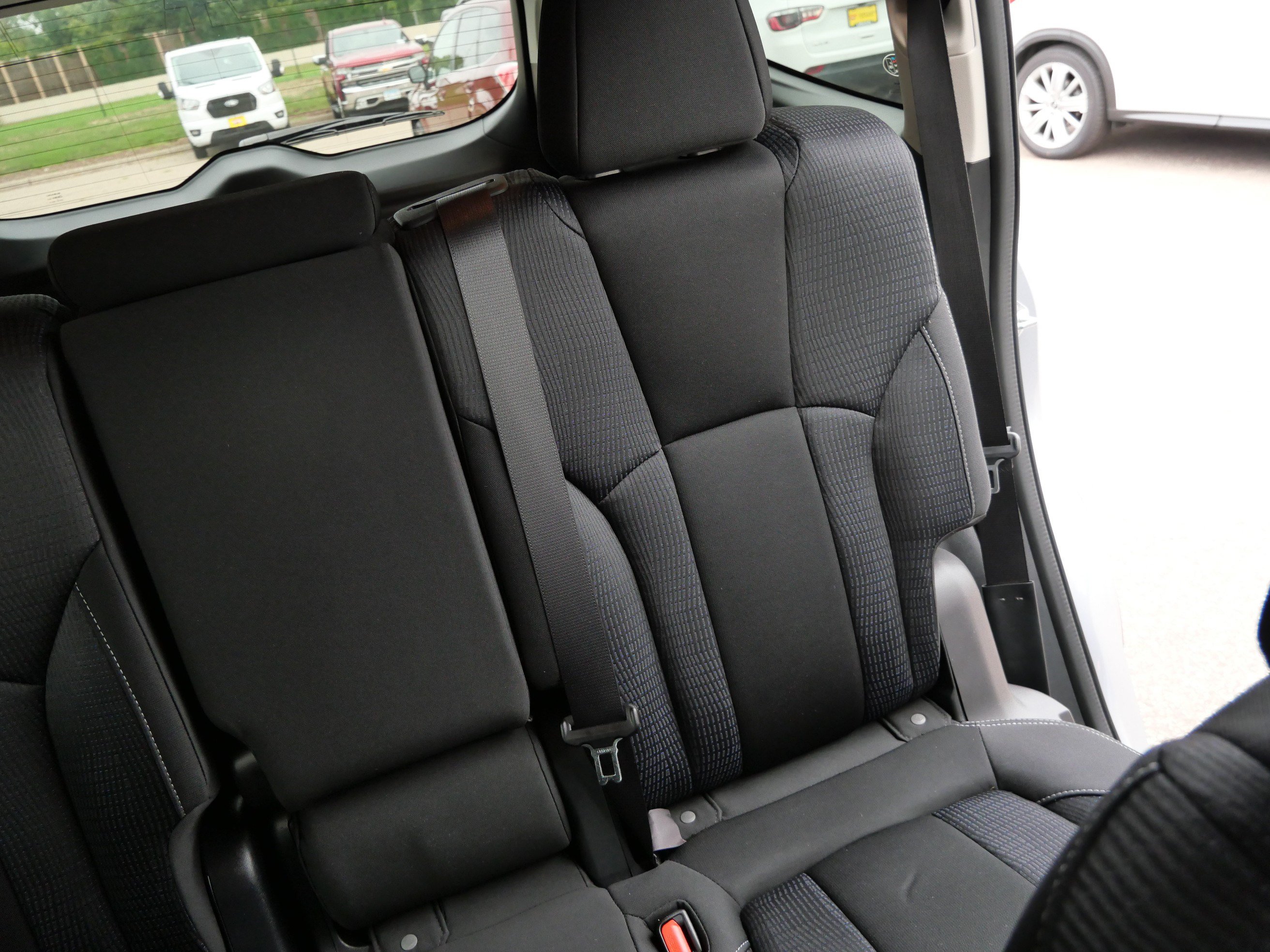 Used 2022 Subaru Ascent Premium w/ Convenience Package AWD/4WD image 14