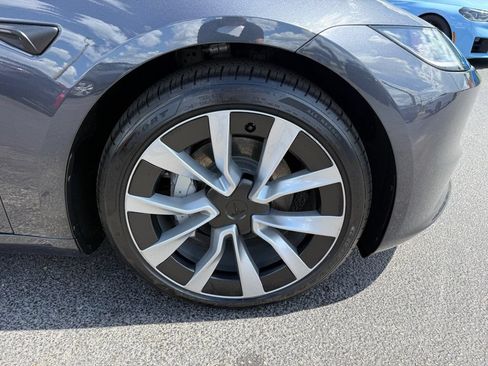 Used 2025 Tesla Model 3 Long Range AWD/4WD image 28