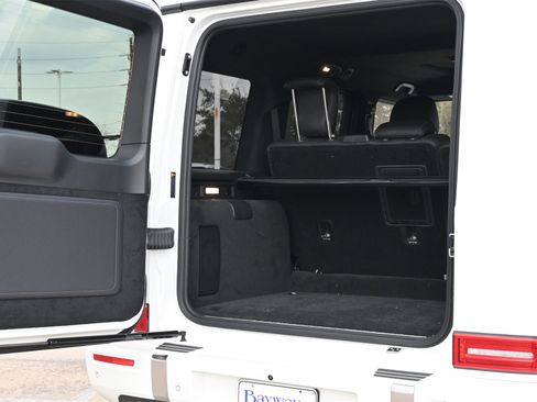 Used 2025 Mercedes-Benz G 580 w/ EQ Technology image 21