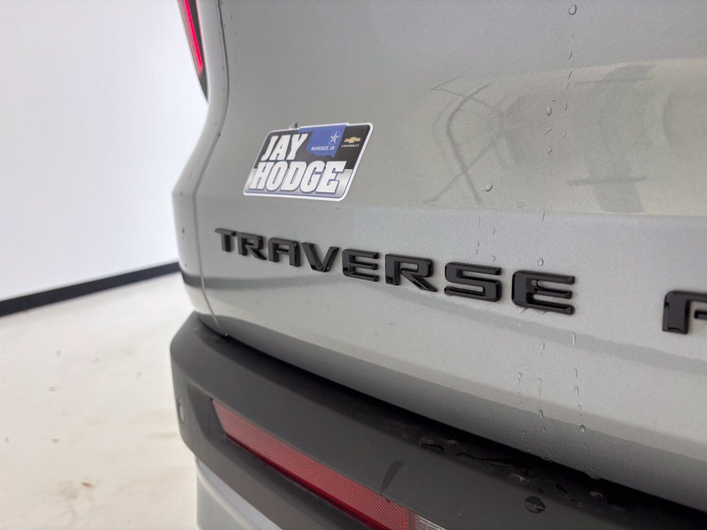 New 2027 Chevrolet Traverse Z71 w/ Driver Confidence Package AWD/4WD image 25