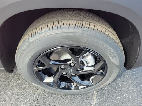 New 2026 Chevrolet Trax LT w/ Driver Confidence Package FWD image 33