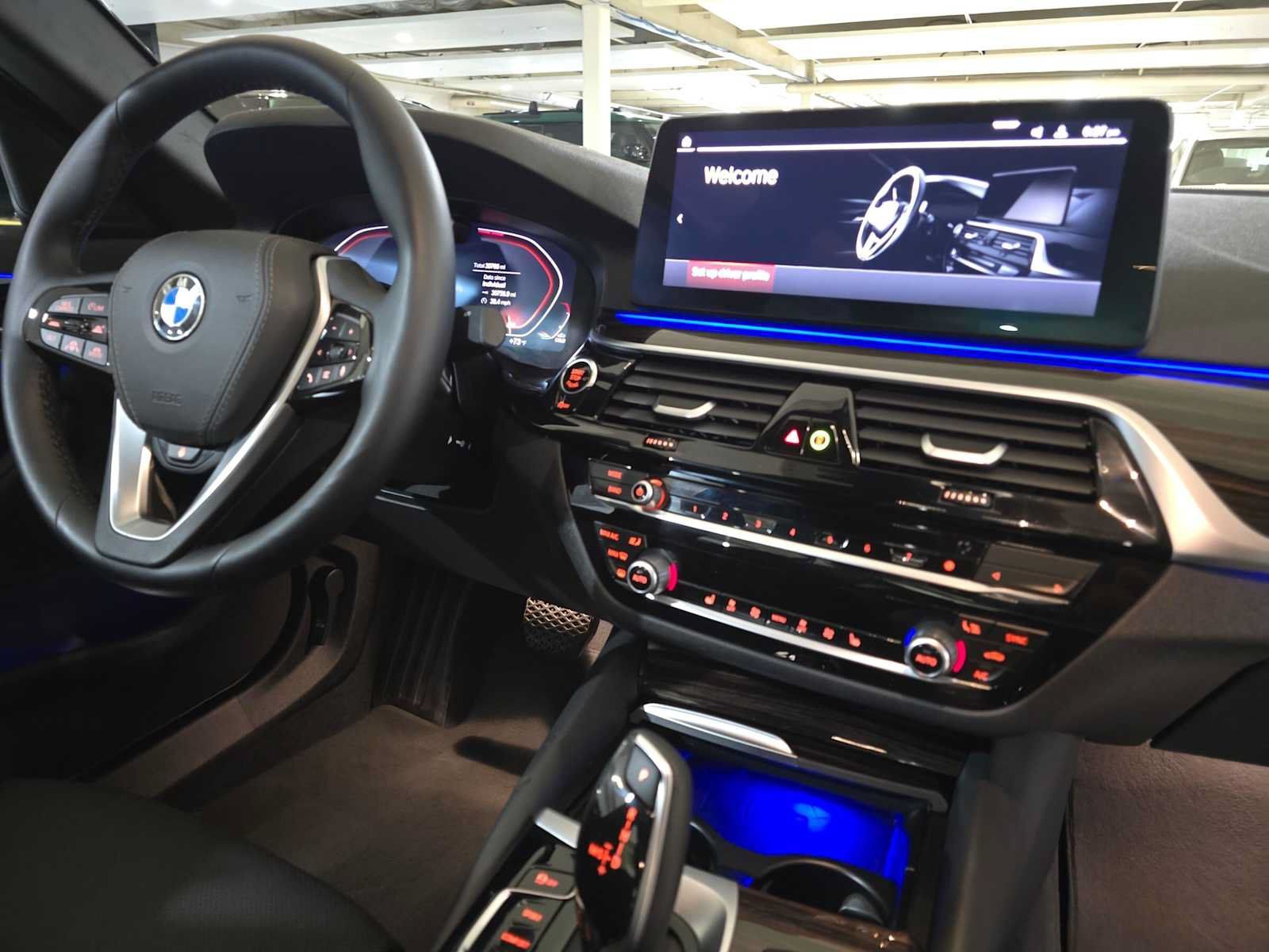 Used 2023 BMW 530i xDrive AWD/4WD image 11