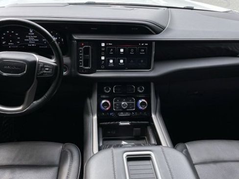 Used 2022 GMC Yukon XL Denali w/ Max Trailering Package image 18