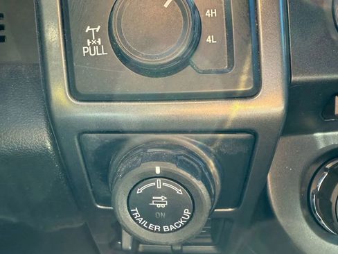 Used 2018 Ford F150 XLT w/ Equipment Group 302A Luxury image 12