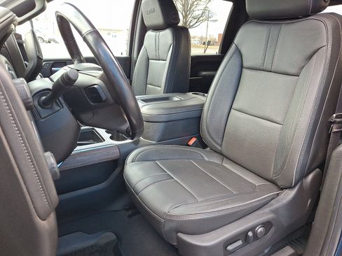 Used 2022 Chevrolet Silverado 3500 High Country w/ Z71 Off-Road Package image 13