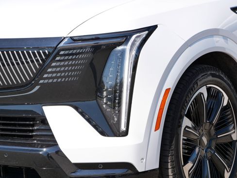 Certified 2025 Cadillac Escalade IQ Sport 2 AWD/4WD image 16
